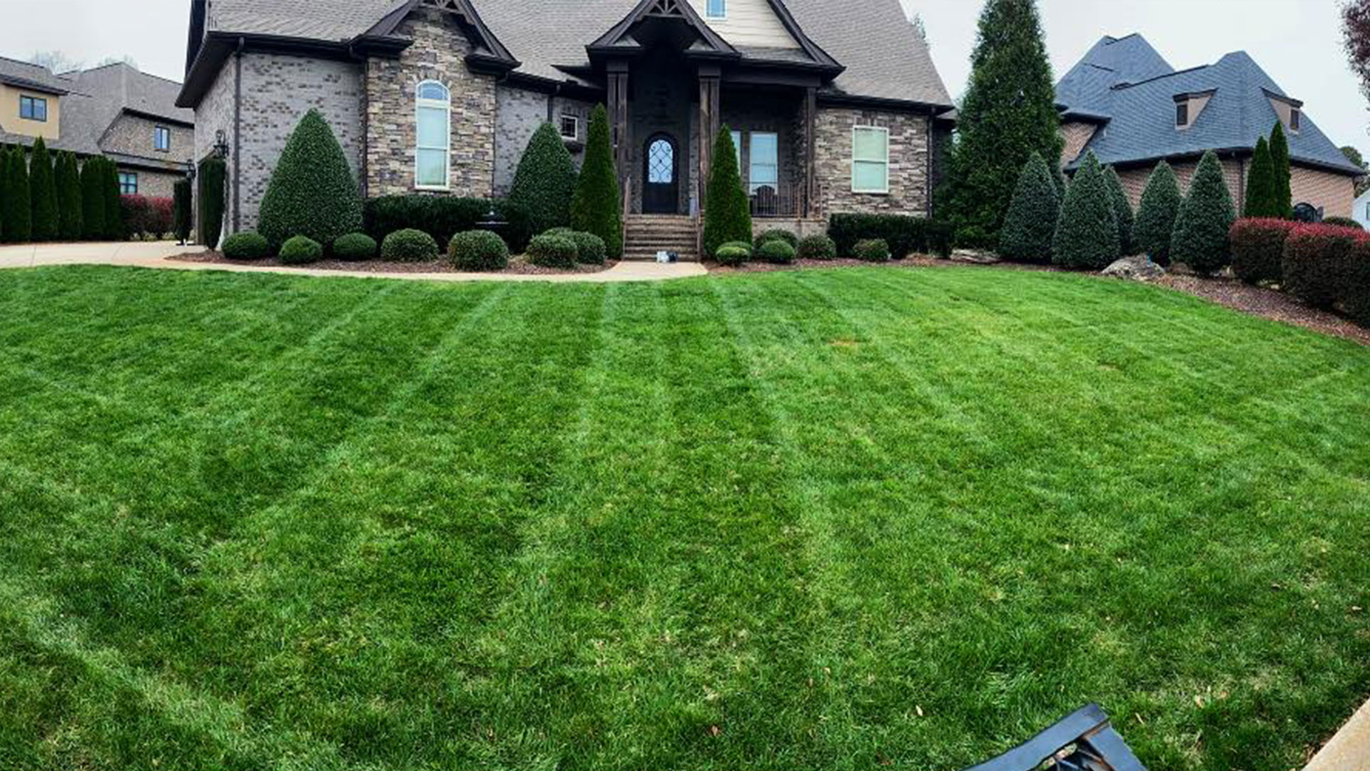 Diversified Landscape Solutions, LLC Banner